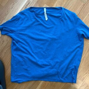 LuLuLemon woman’s Back in Action Tee